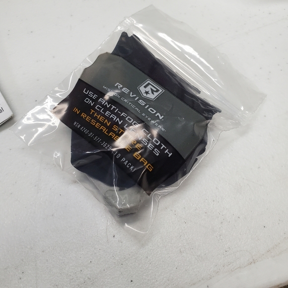 Revision Desert Locust US Military goggles - Picture 6 of 8